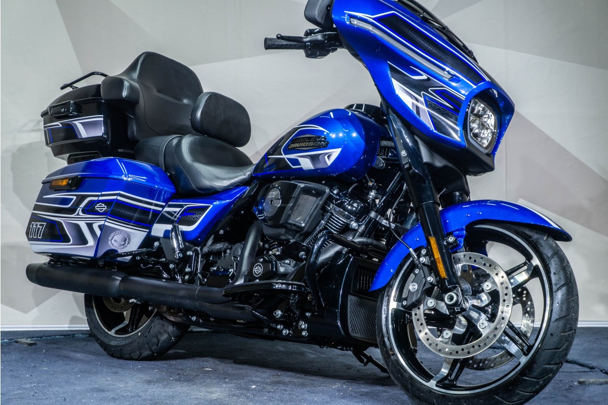 HARLEY DAVIDSON STREET GLIDE