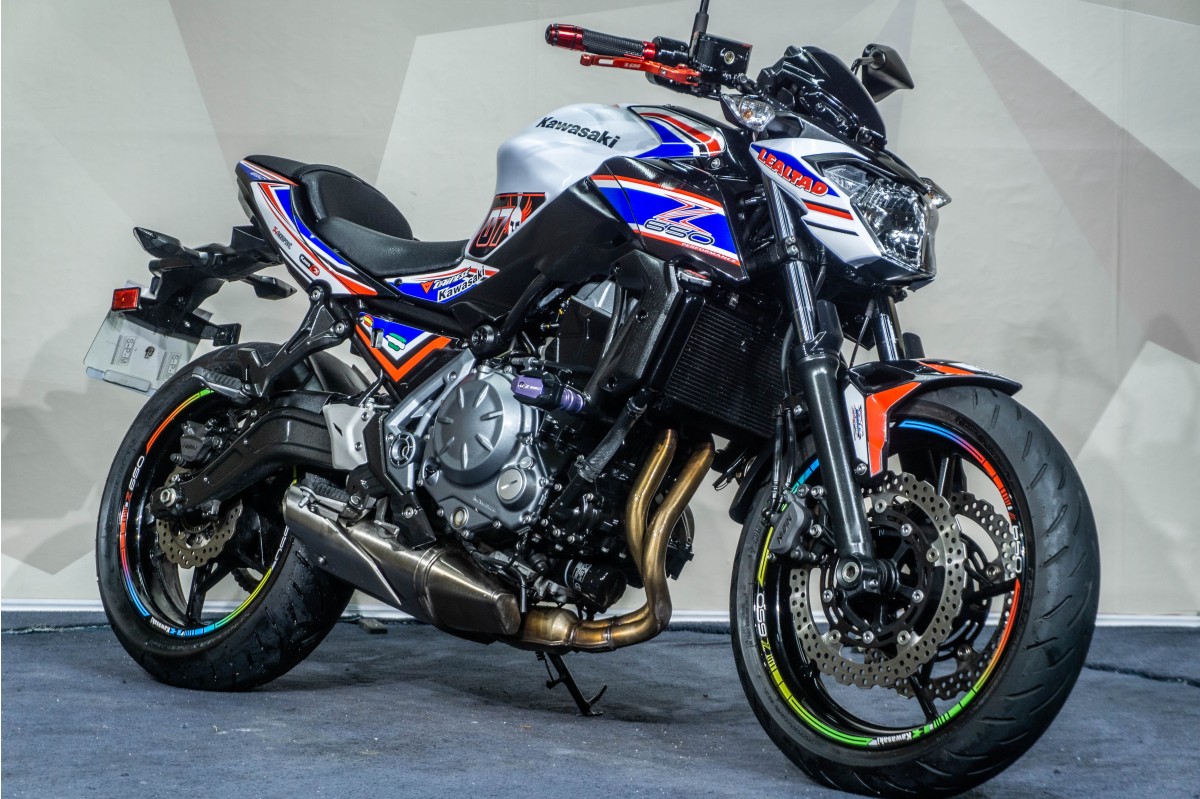 KAWASAKI Z 650