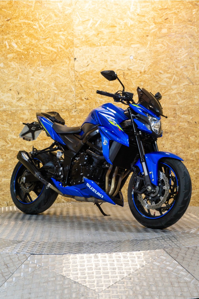 SUZUKI GSX-S 750