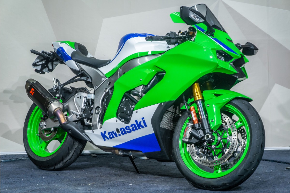 KAWASAKI ZX 1O R 40 ANIVERSARIO