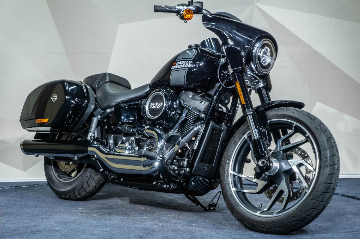 HARLEY DAVIDSON Sport glide