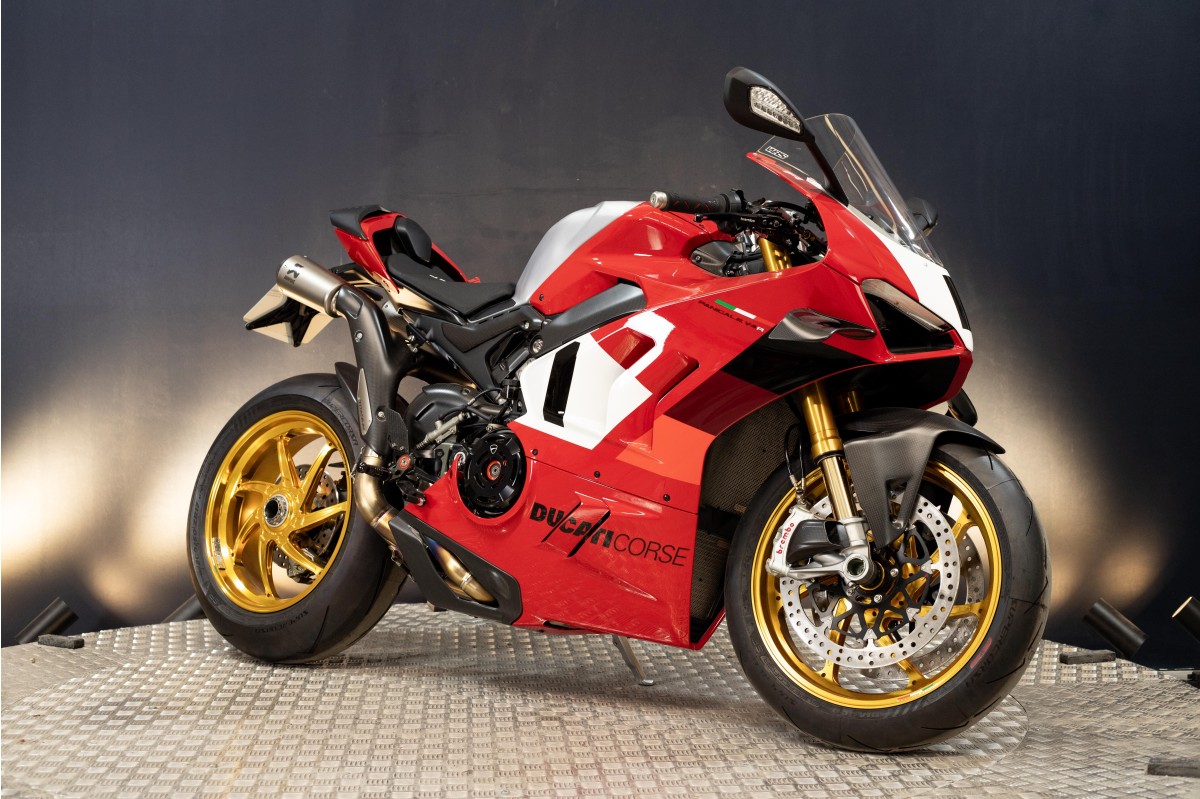DUCATI Panigale V4 R