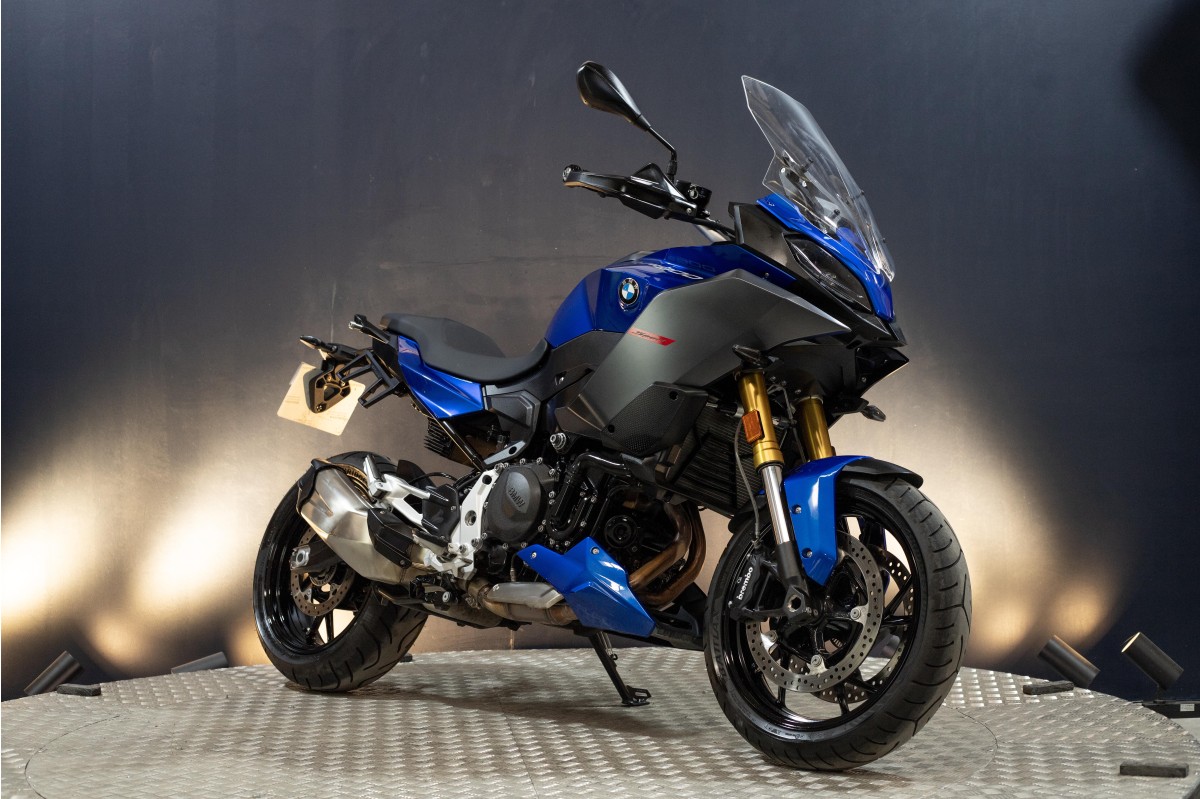 BMW F900 XR