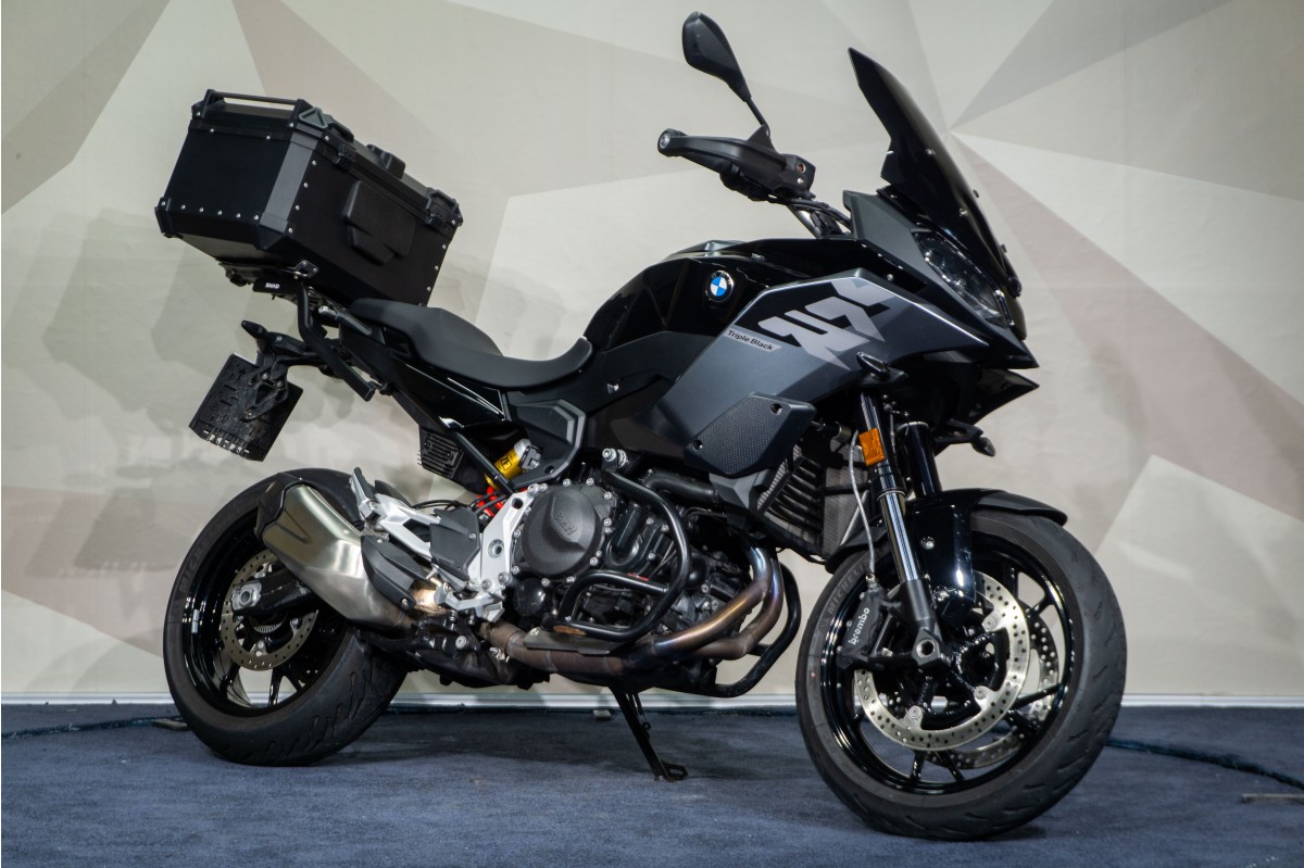 BMW F 900 XR