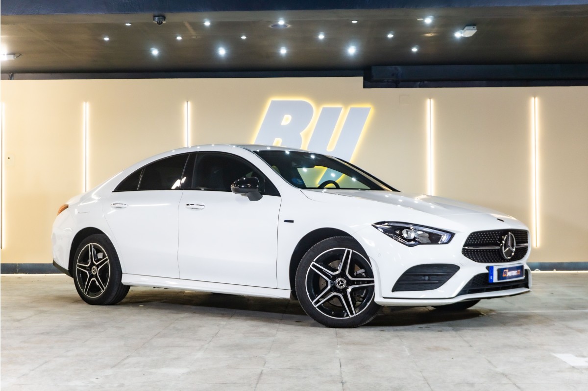 Mercedes CLA 250 e AMG line