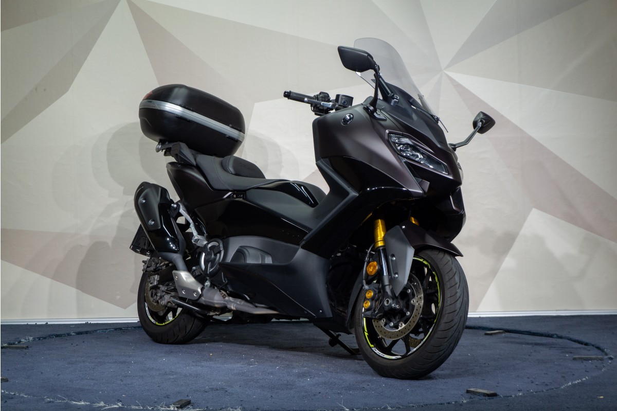 YAMAHA T-MAX 560 Tech Max