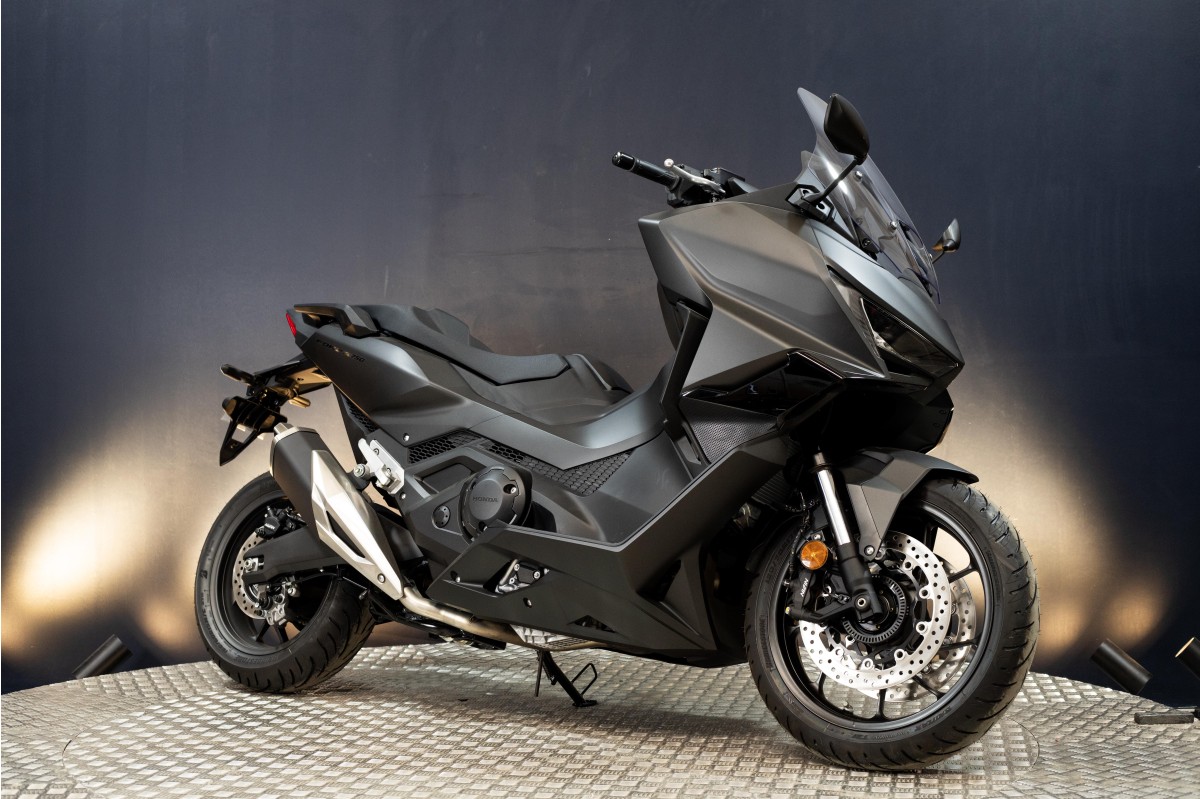 HONDA FORZA 750