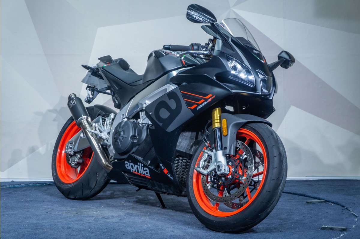 APRILIA RSV4 RR