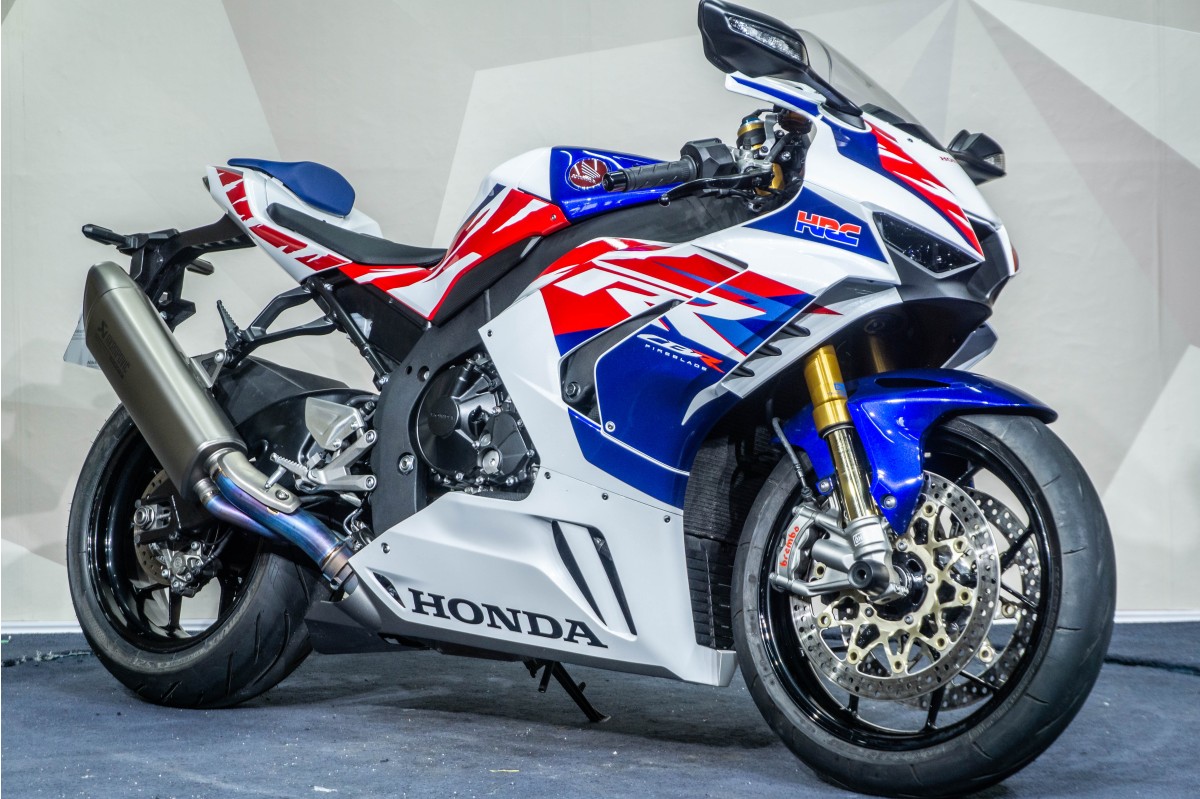 HONDA CBR 1000 RR-R SP 30 Aniversario