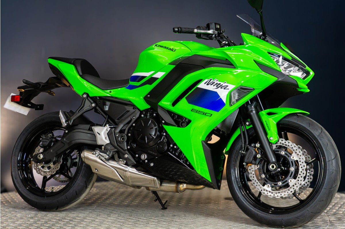 KAWASAKI NINJA 650