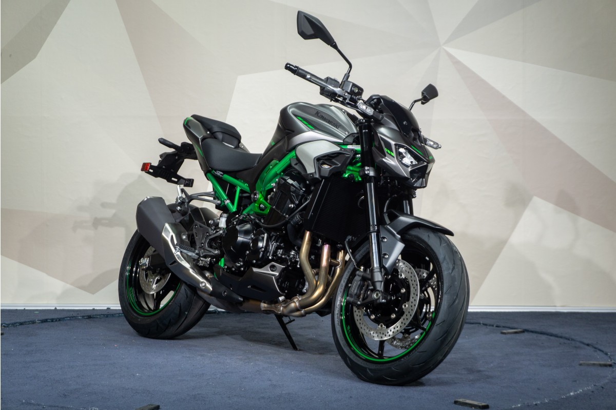 KAWASAKI Z 900
