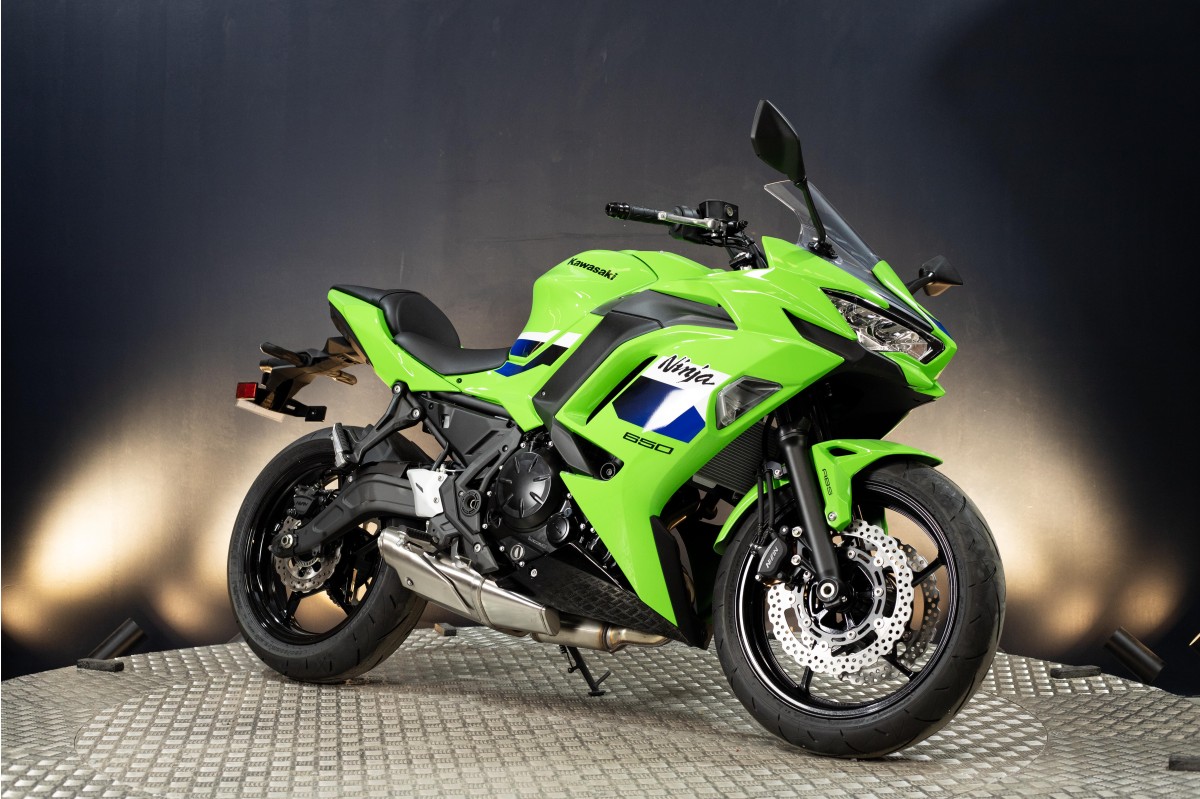 KAWASAKI NINJA 650