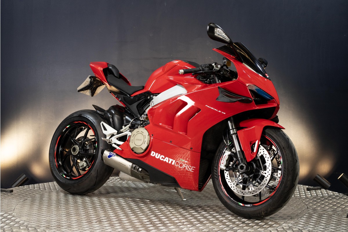 DUCATI Panigale V4