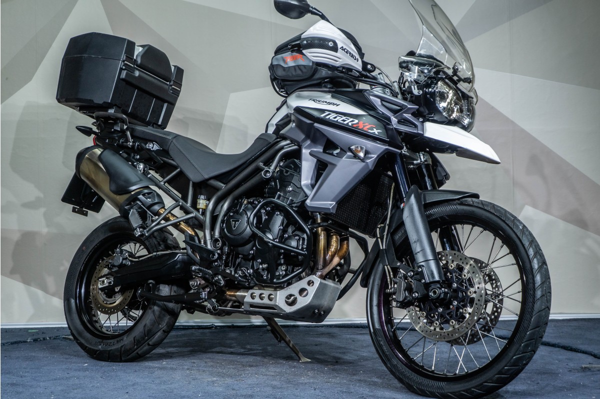 TRIUMPH TIGER 800 XC