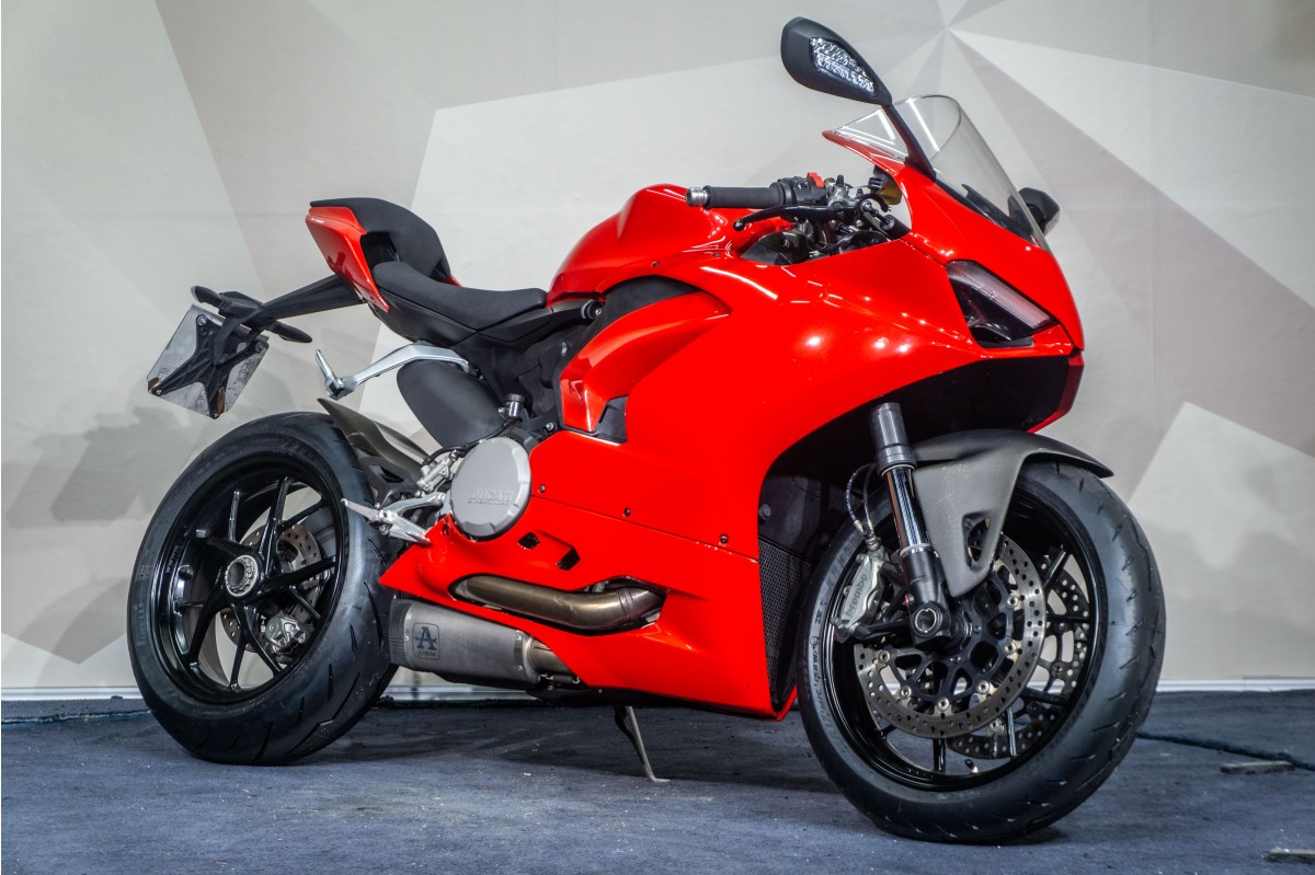 DUCATI Panigale V2