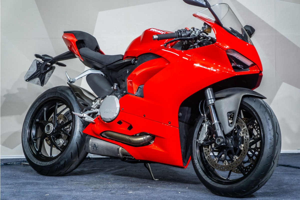 DUCATI Panigale V2