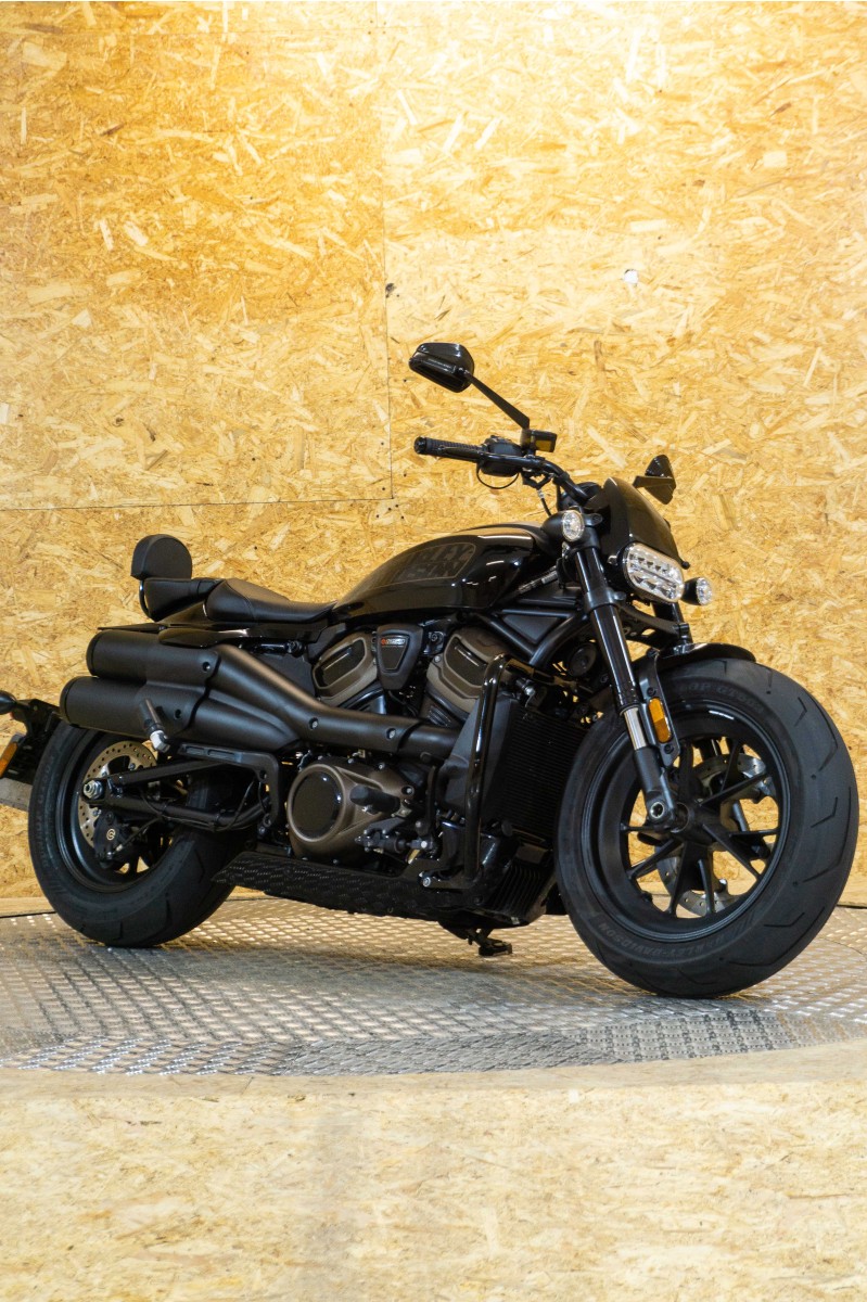 HARLEY DAVIDSON Sportster S