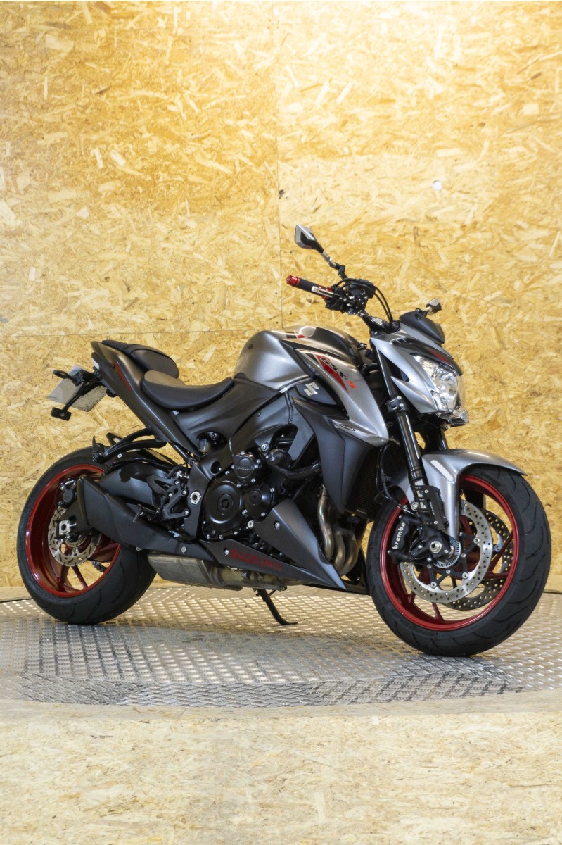 SUZUKI GSX-S1000