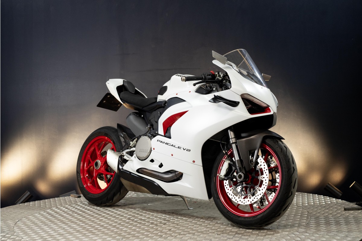 DUCATI V2