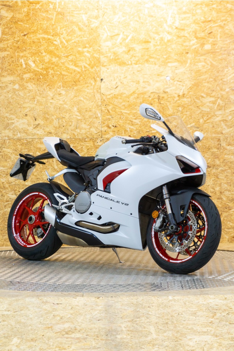 DUCATI Panigale V2