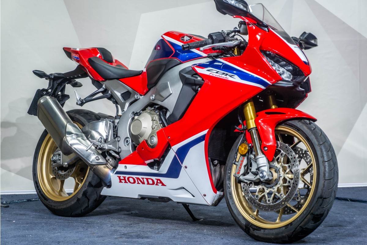 HONDA CBR 1000 RR FIREBLADE SP01