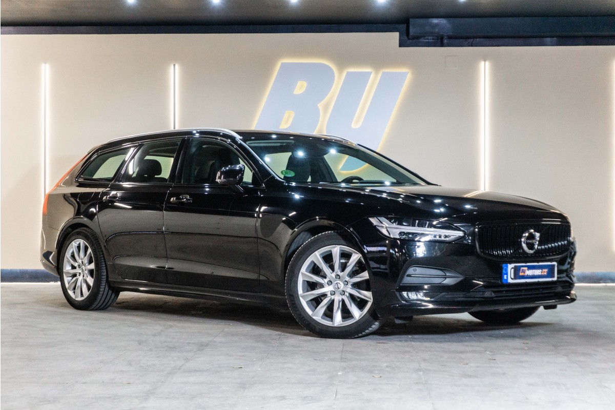 VOLVO V90 2.0 D4 Momentum Pro Auto