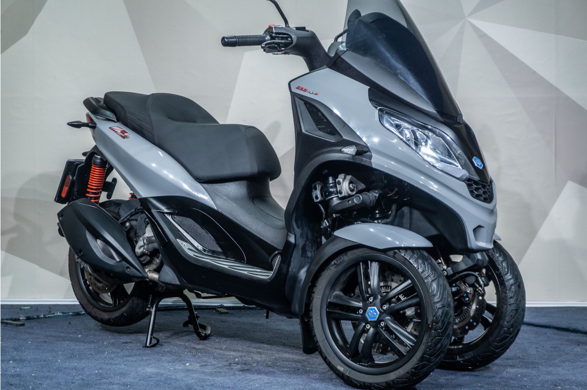 PIAGGIO MP3 300 HPE