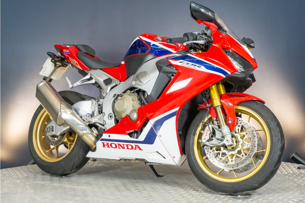 HONDA CBR 1000 RR FIREBLADE SP01