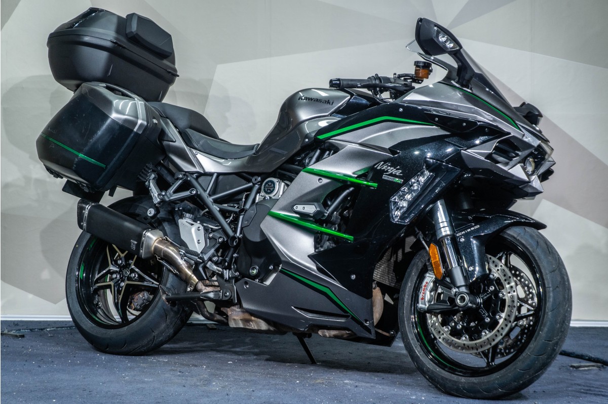 KAWASAKI Ninja H2 SX SE