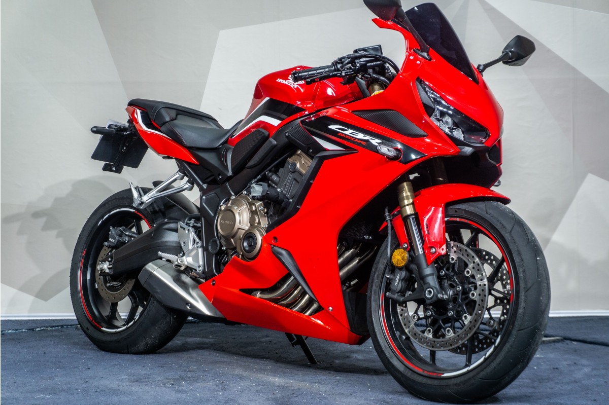HONDA CBR 650 R